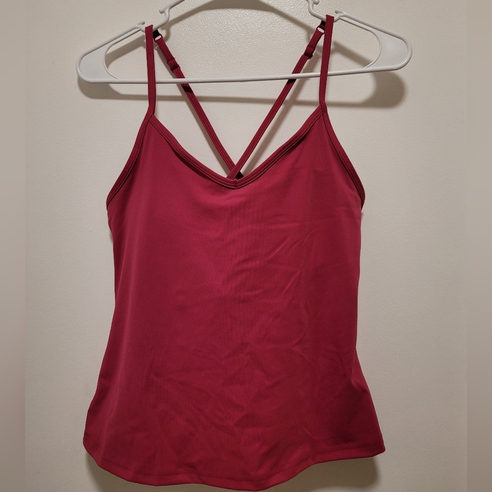Old Navy powersoft strappy shelf bra tank